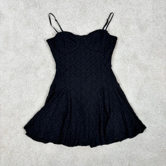ASTR The Label Black Lace Bustier Mini Dress Open Back Womens Large NWOT - Picture 2 of 11